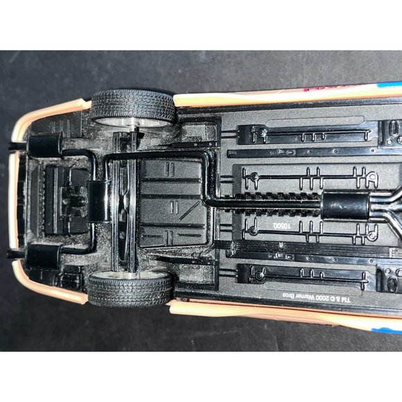 1/24 Porky Pig Power Chrysler Model Car Blue & Tan Graphics Vintage 2000 Super - Picture 8 of 9